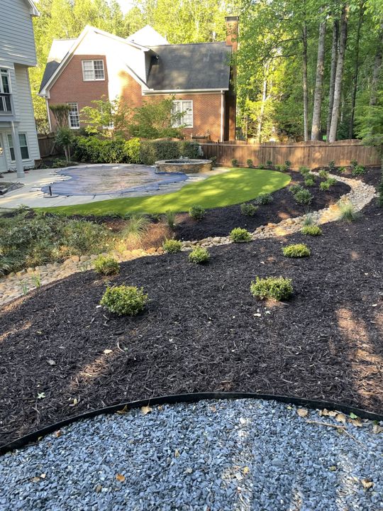 Landscape Design & Plantings project photo 10